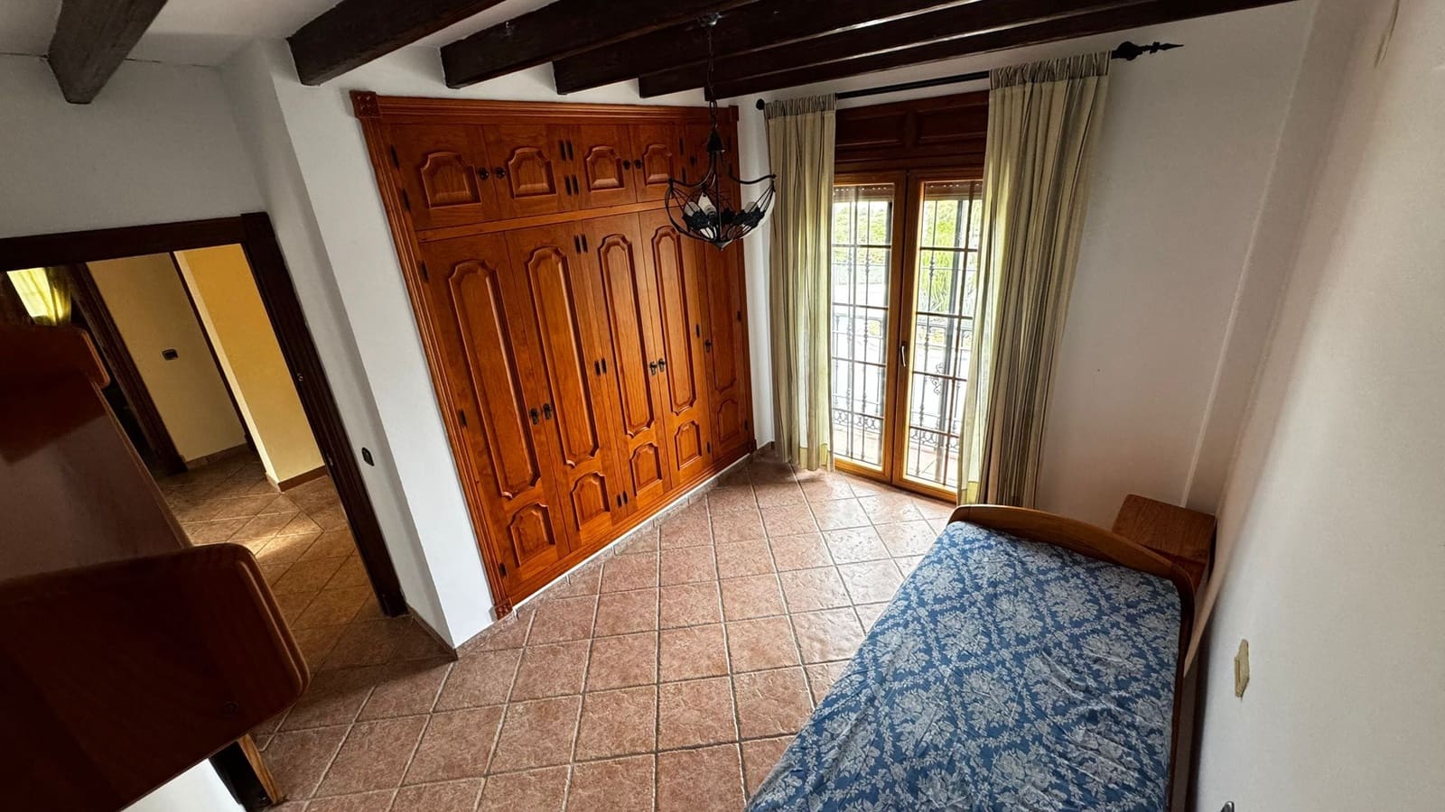 5 bedroom Villa for sale in Mijas Costa with pool - € 1,200,000 (Ref: 9624056)