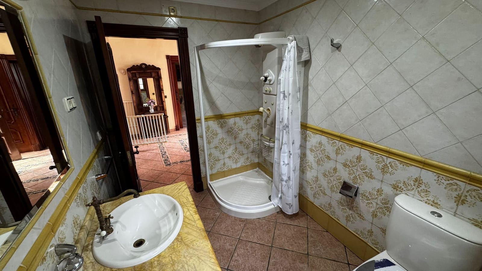 5 bedroom Villa for sale in Mijas Costa with pool - € 1,200,000 (Ref: 9624056)