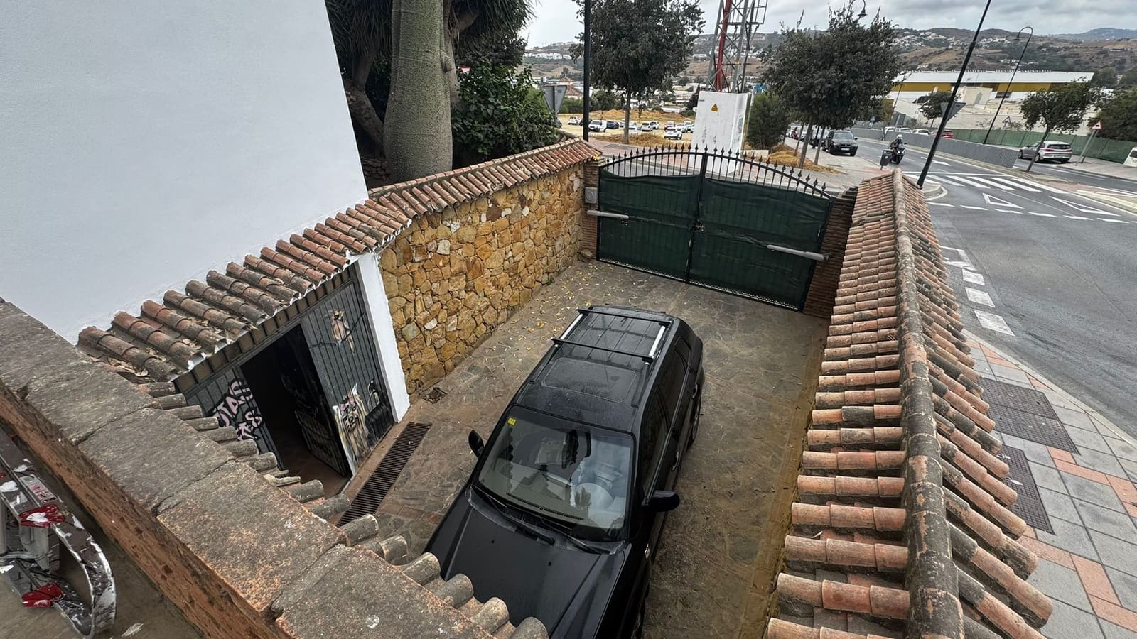 5 bedroom Villa for sale in Mijas Costa with pool - € 1,200,000 (Ref: 9624056)