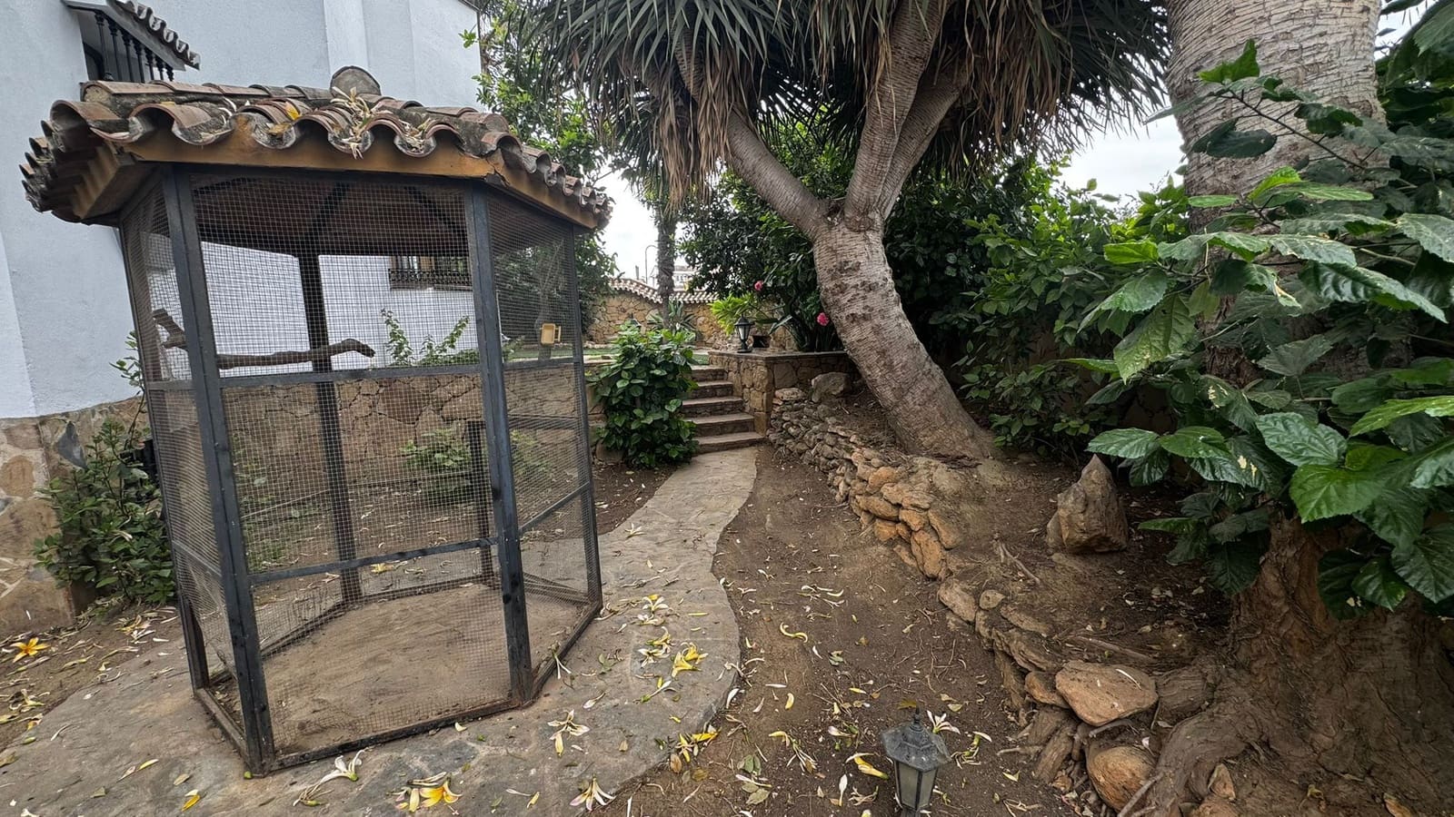 5 bedroom Villa for sale in Mijas Costa with pool - € 1,200,000 (Ref: 9624056)