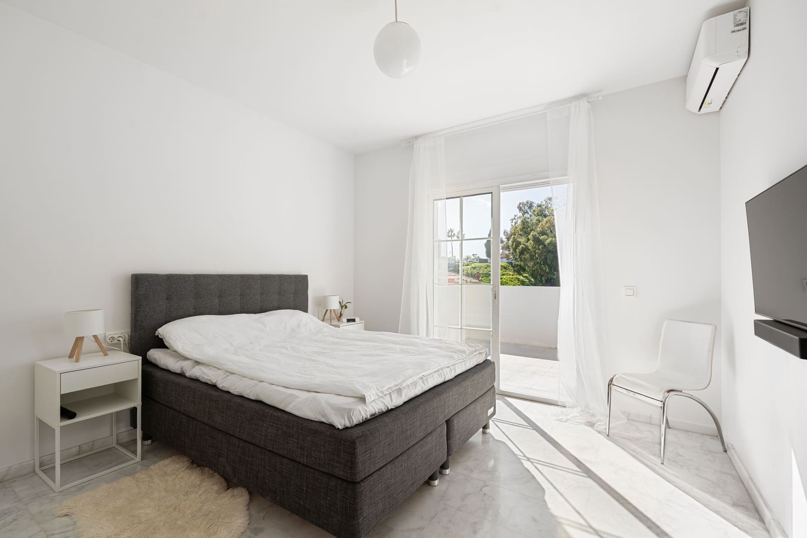 4 soveværelse Byhus til salg i Mijas med swimmingpool - € 1.095.000 (Ref: 9624198)