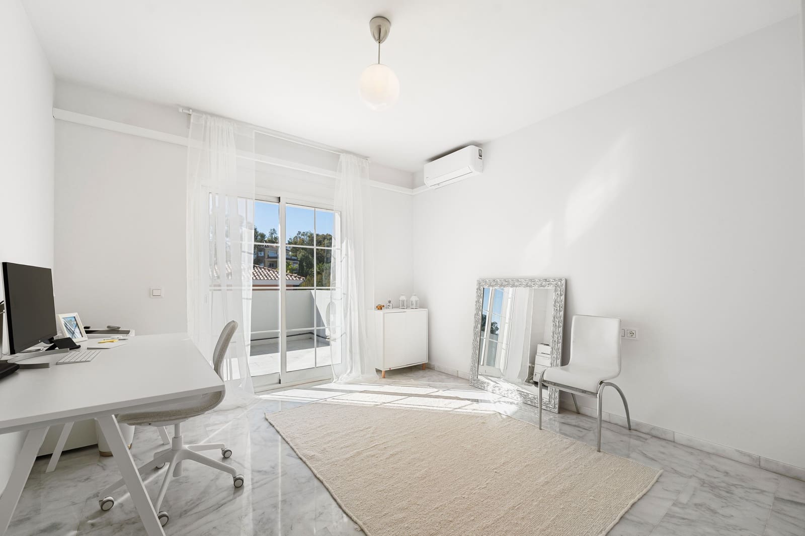 4 soveværelse Byhus til salg i Mijas med swimmingpool - € 1.095.000 (Ref: 9624198)