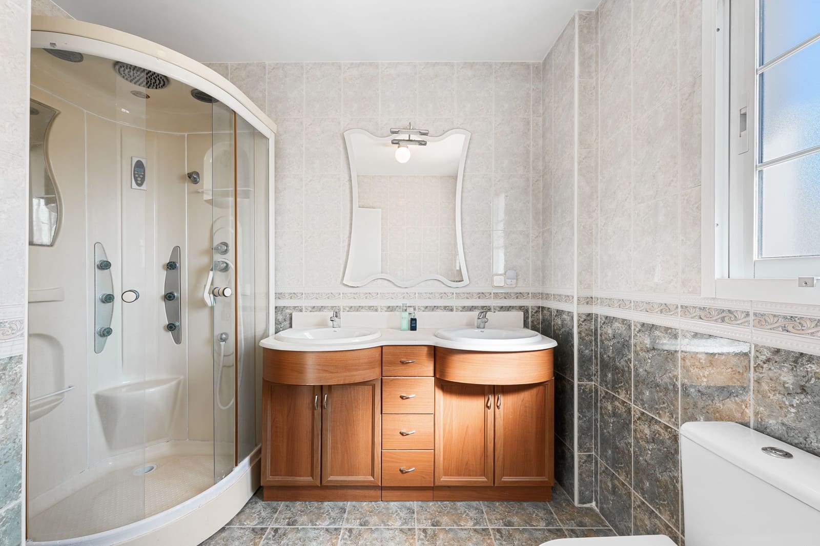 4 soveværelse Byhus til salg i Mijas med swimmingpool - € 1.095.000 (Ref: 9624198)