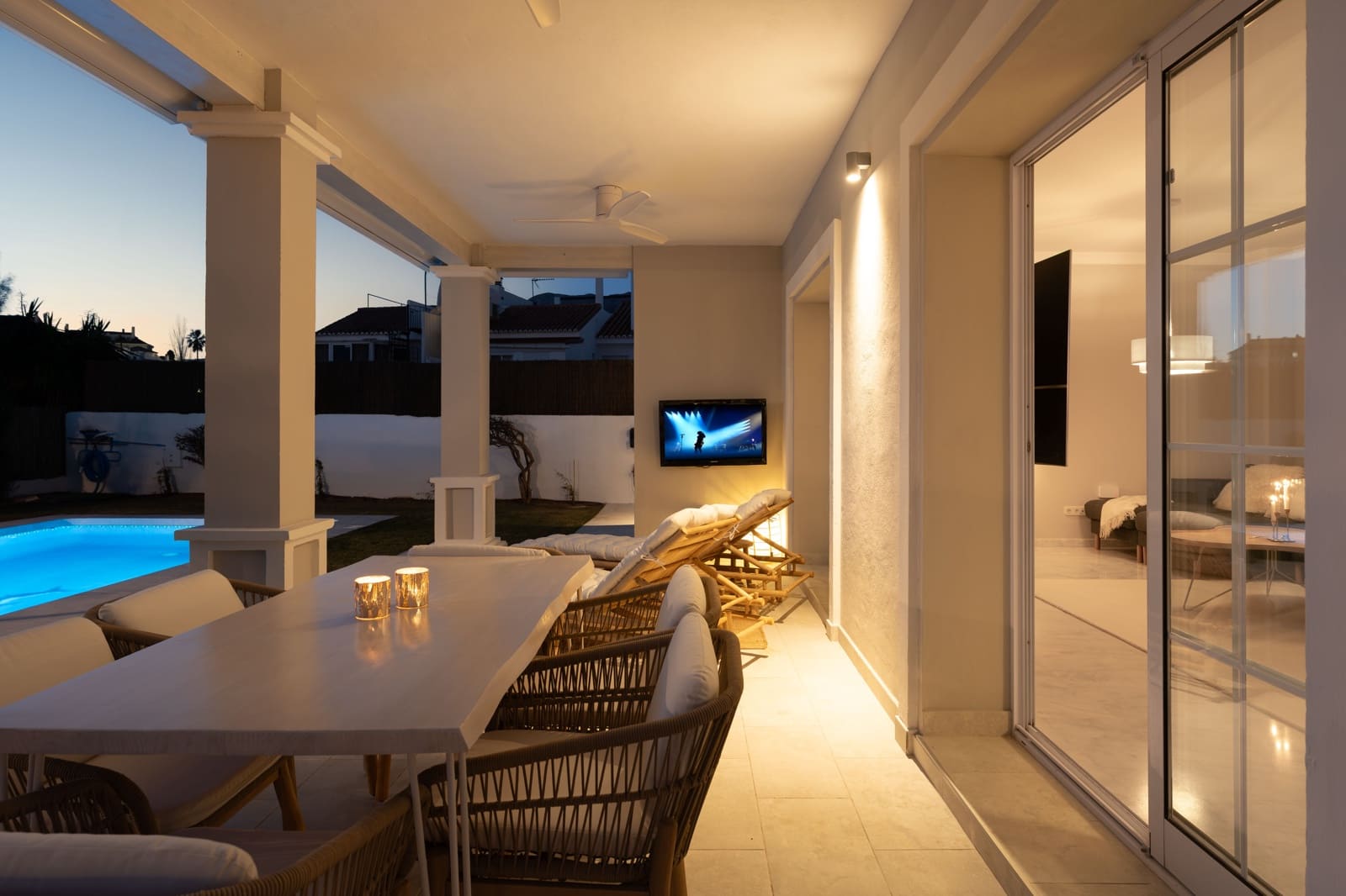 4 soveværelse Byhus til salg i Mijas med swimmingpool - € 1.095.000 (Ref: 9624198)