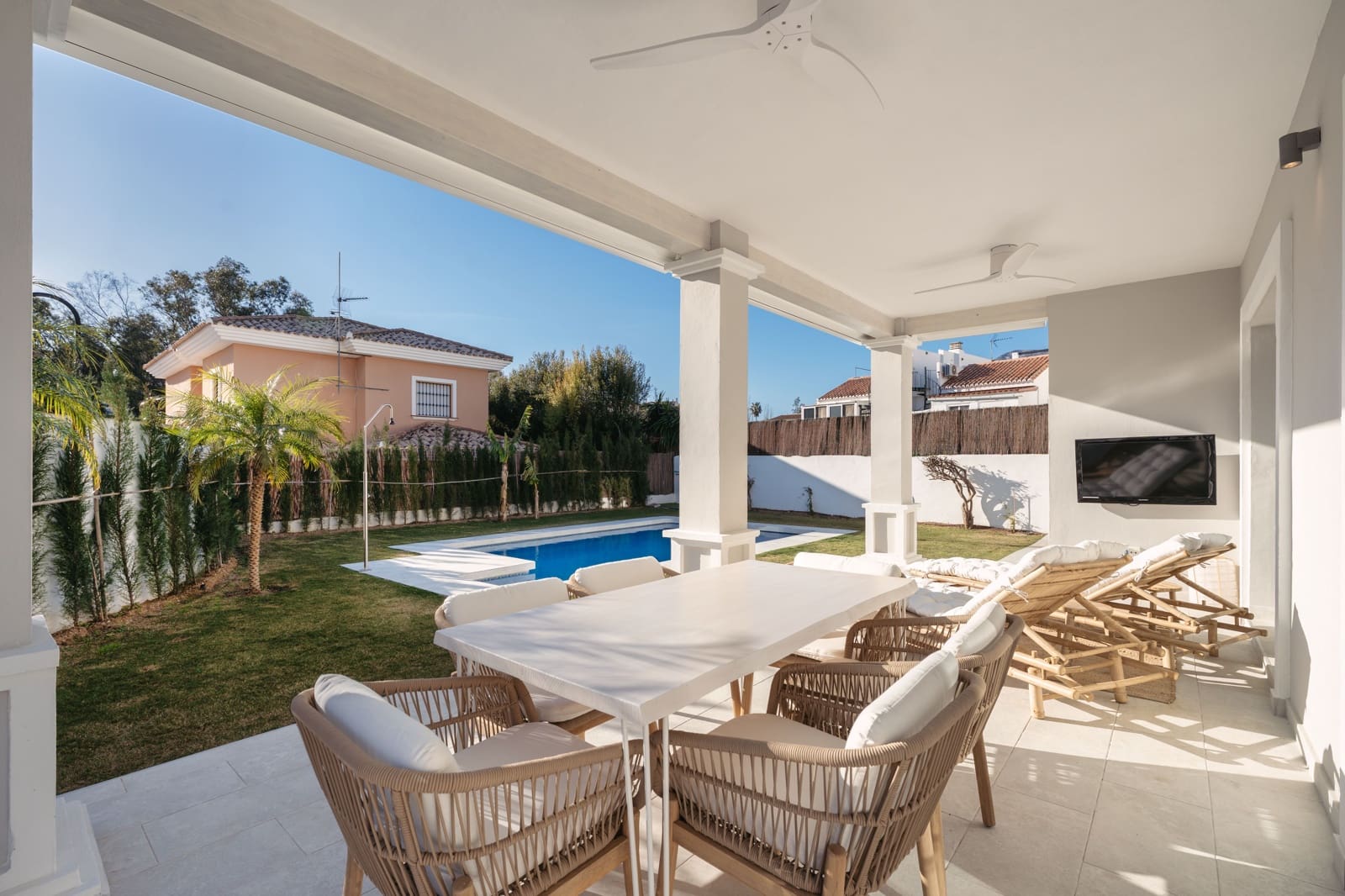 4 soveværelse Byhus til salg i Mijas med swimmingpool - € 1.095.000 (Ref: 9624198)