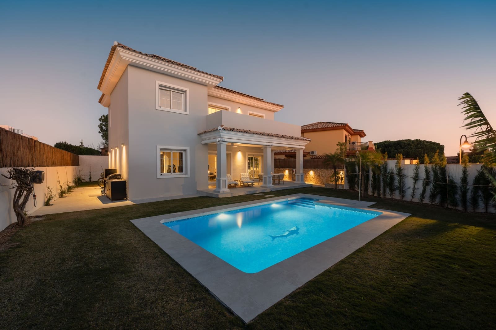 4 soveværelse Byhus til salg i Mijas med swimmingpool - € 1.095.000 (Ref: 9624198)