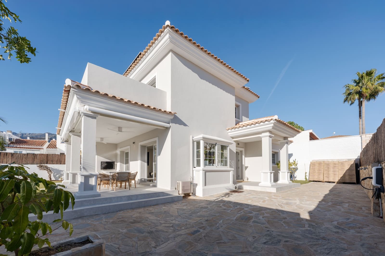 4 soveværelse Byhus til salg i Mijas med swimmingpool - € 1.095.000 (Ref: 9624198)