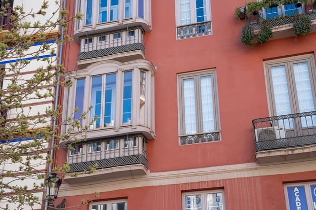 1 bedroom Apartment for sale in Centro Historico, Málaga city - € 310,000 (Ref: 9626345)