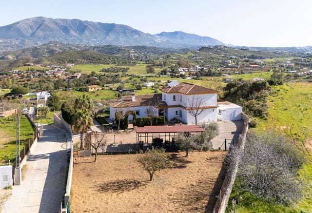 4 slaapkamer Huis te koop in Mijas Costa, Mijas met zwembad - € 890.000 (Ref: 9626534)
