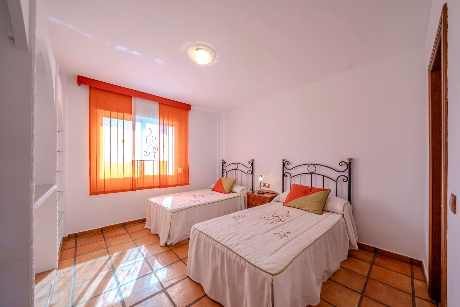 4 slaapkamer Huis te koop in Mijas Costa met zwembad - € 890.000 (Ref: 9626534)