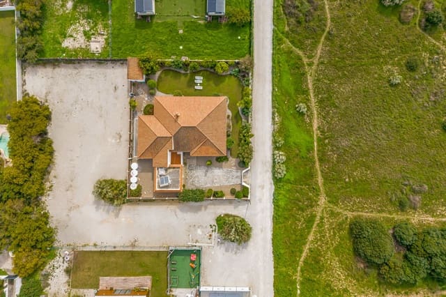 6 sovrum Finca/Hus på landet till salu i Barbate - 2 800 000 € (Ref: 9643486)