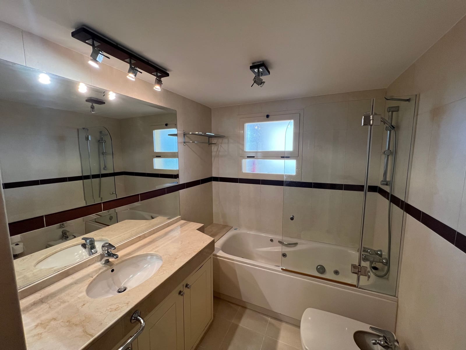 3 camera da letto Appartamento da affittare in Mijas Costa con piscina - 1.800 € (Rif: 9643663)