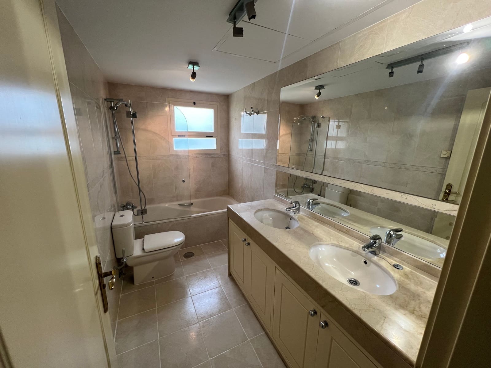 3 camera da letto Appartamento da affittare in Mijas Costa con piscina - 1.800 € (Rif: 9643663)