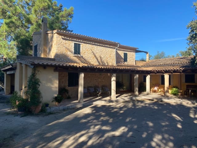 4 bedroom Townhouse for rent in Santa María del Camí with pool - € 5,000 (Ref: 9643664)