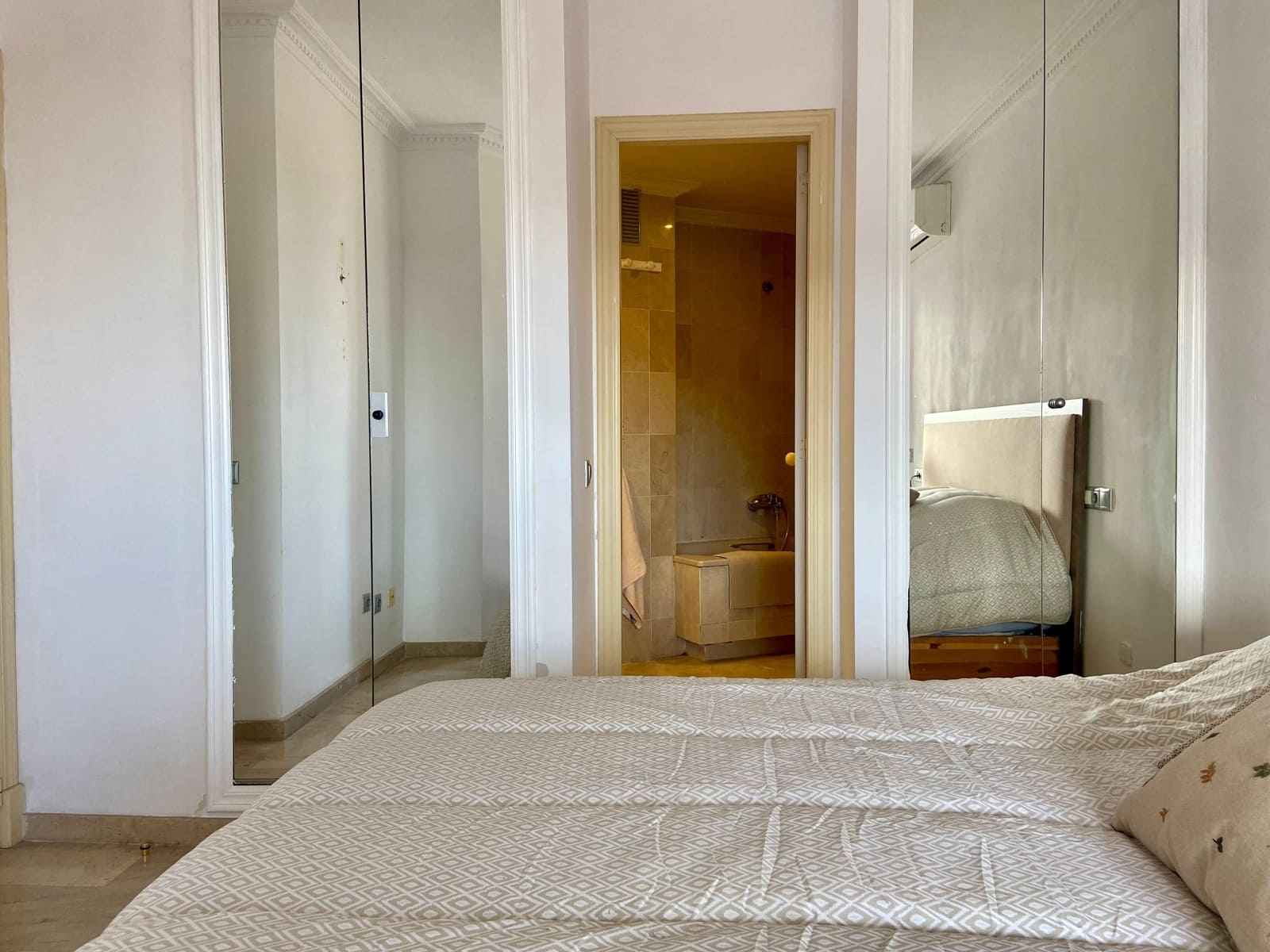 2 bedroom Apartment for rent in Palma de Mallorca with pool garage - € 2,750 (Ref: 9645799)