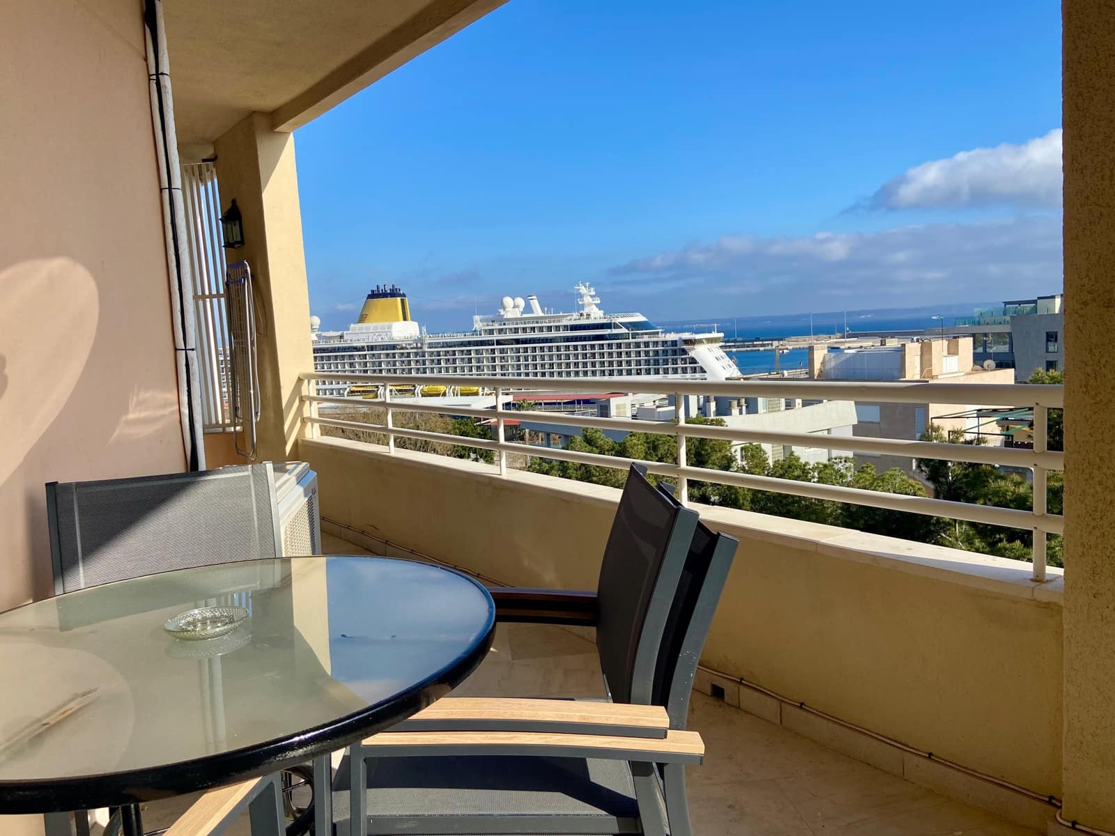 2 bedroom Apartment for rent in Palma de Mallorca with pool garage - € 2,750 (Ref: 9645799)
