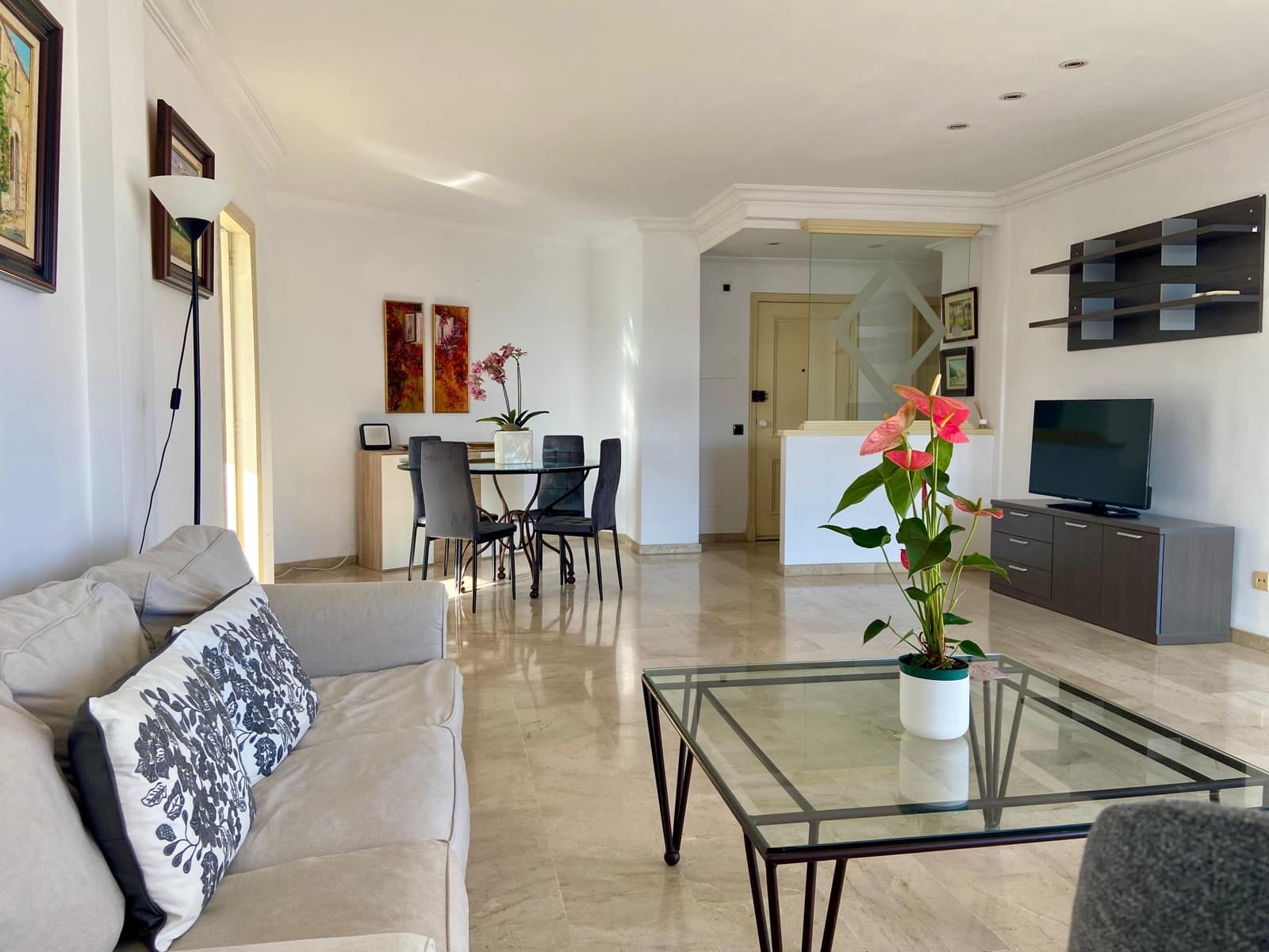 2 bedroom Apartment for rent in Palma de Mallorca with pool garage - € 2,750 (Ref: 9645799)