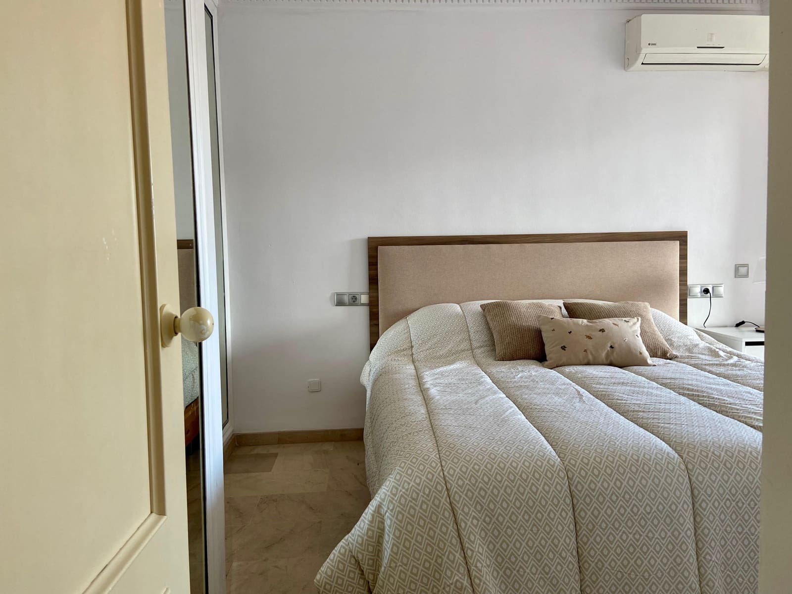 2 bedroom Apartment for rent in Palma de Mallorca with pool garage - € 2,750 (Ref: 9645799)