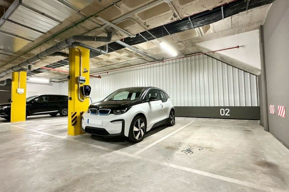 3 slaapkamer Penthouse te koop in Estepona - € 1.770.000 (Ref: 9646187)