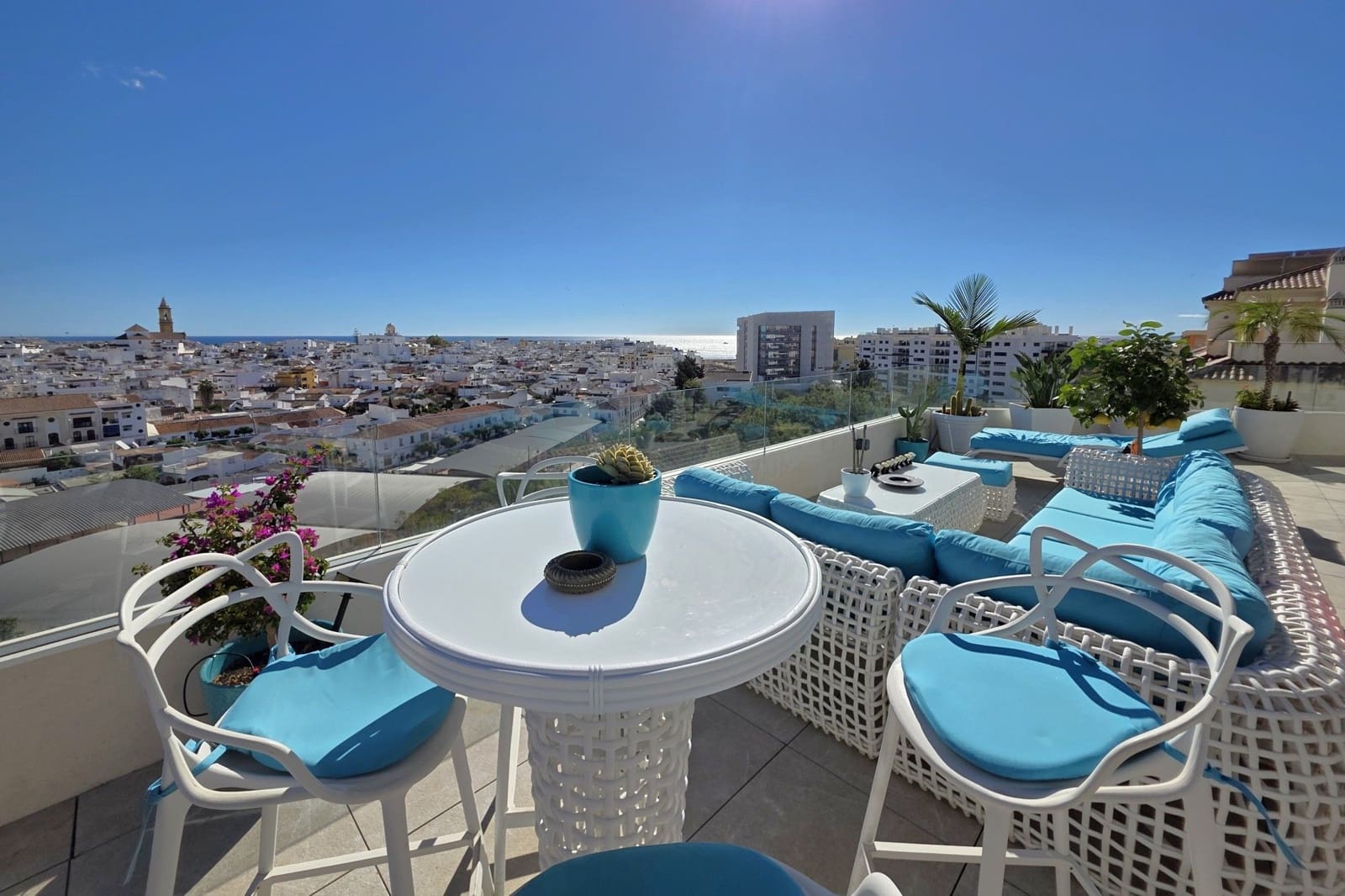 3 slaapkamer Penthouse te koop in Estepona - € 1.770.000 (Ref: 9646187)