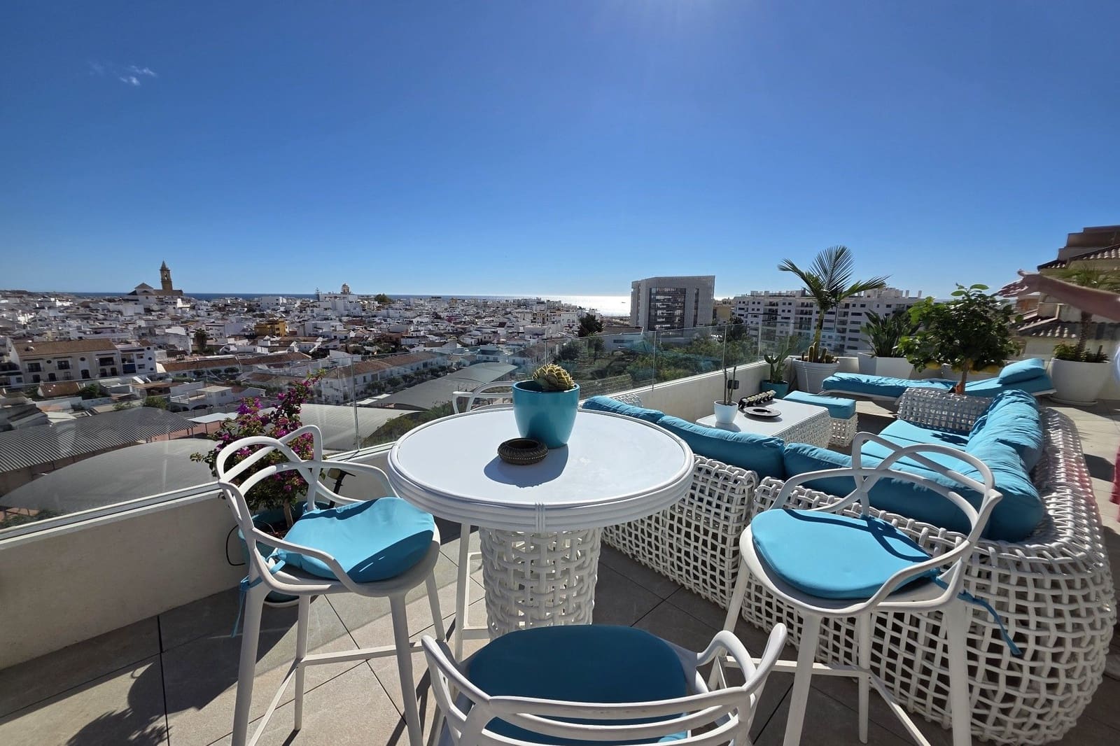 3 slaapkamer Penthouse te koop in Estepona - € 1.770.000 (Ref: 9646187)