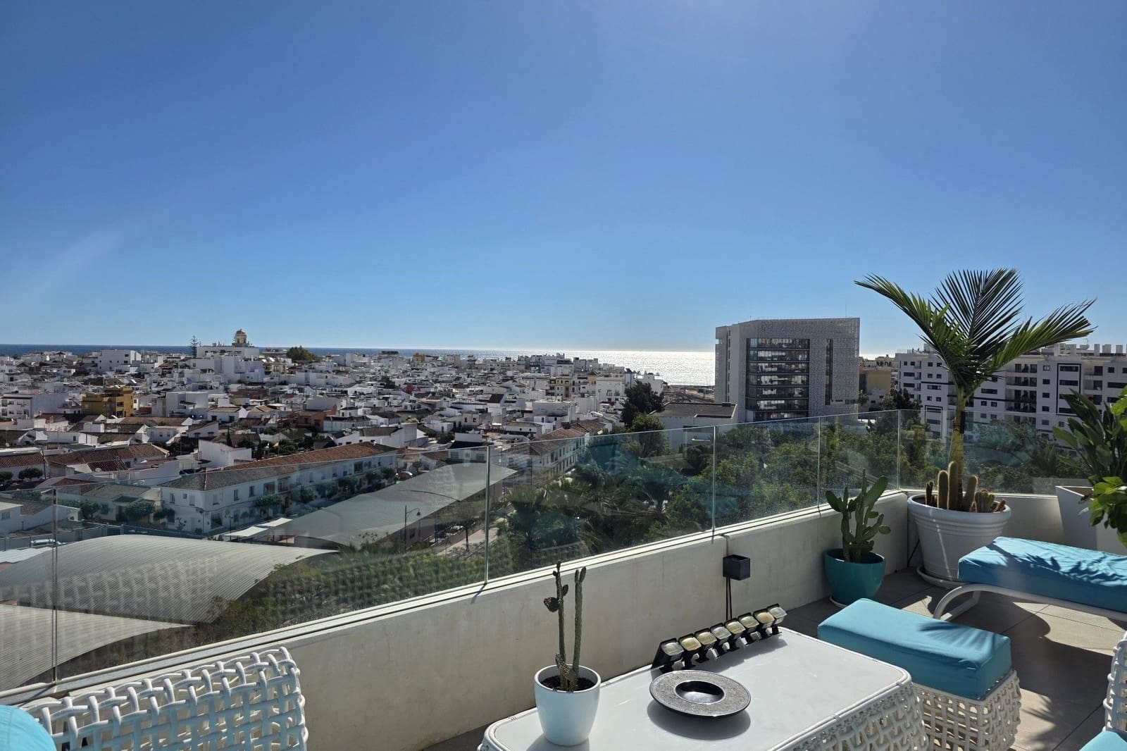 3 slaapkamer Penthouse te koop in Estepona - € 1.770.000 (Ref: 9646187)