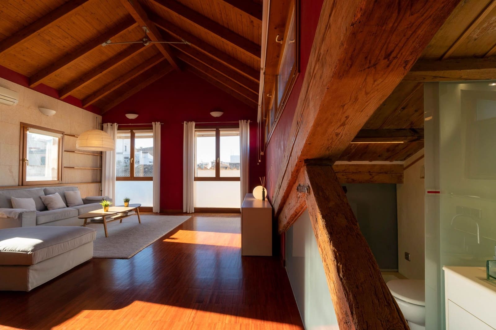 2 bedroom Penthouse for rent in Palma de Mallorca - € 1,700 (Ref: 9651051)