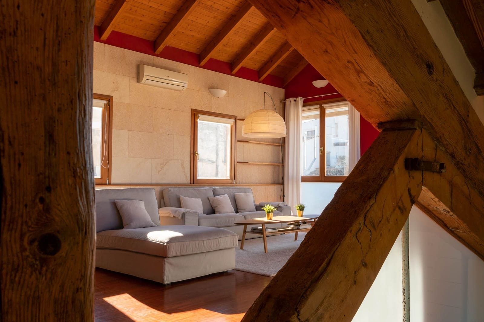 2 bedroom Penthouse for rent in Palma de Mallorca - € 1,700 (Ref: 9651051)