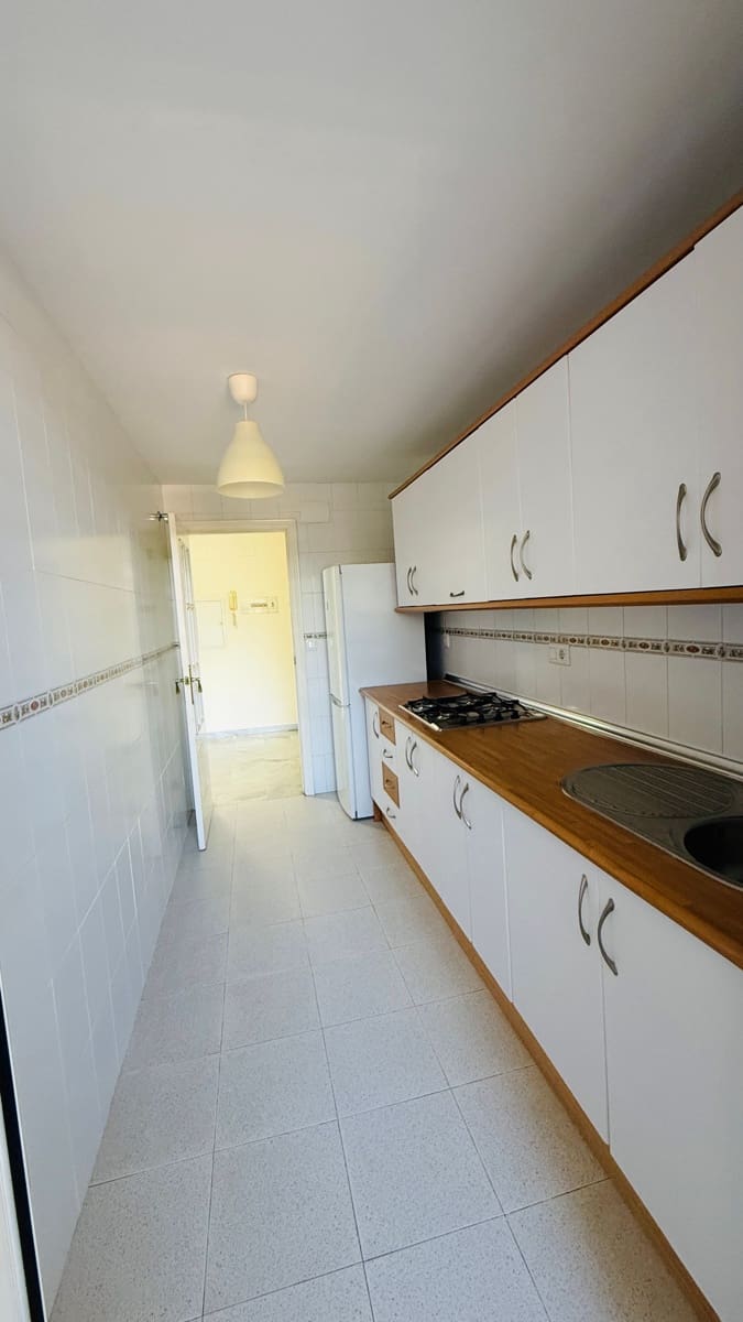 1 slaapkamer Appartement te koop in Marbella met zwembad - € 310.000 (Ref: 9656965)