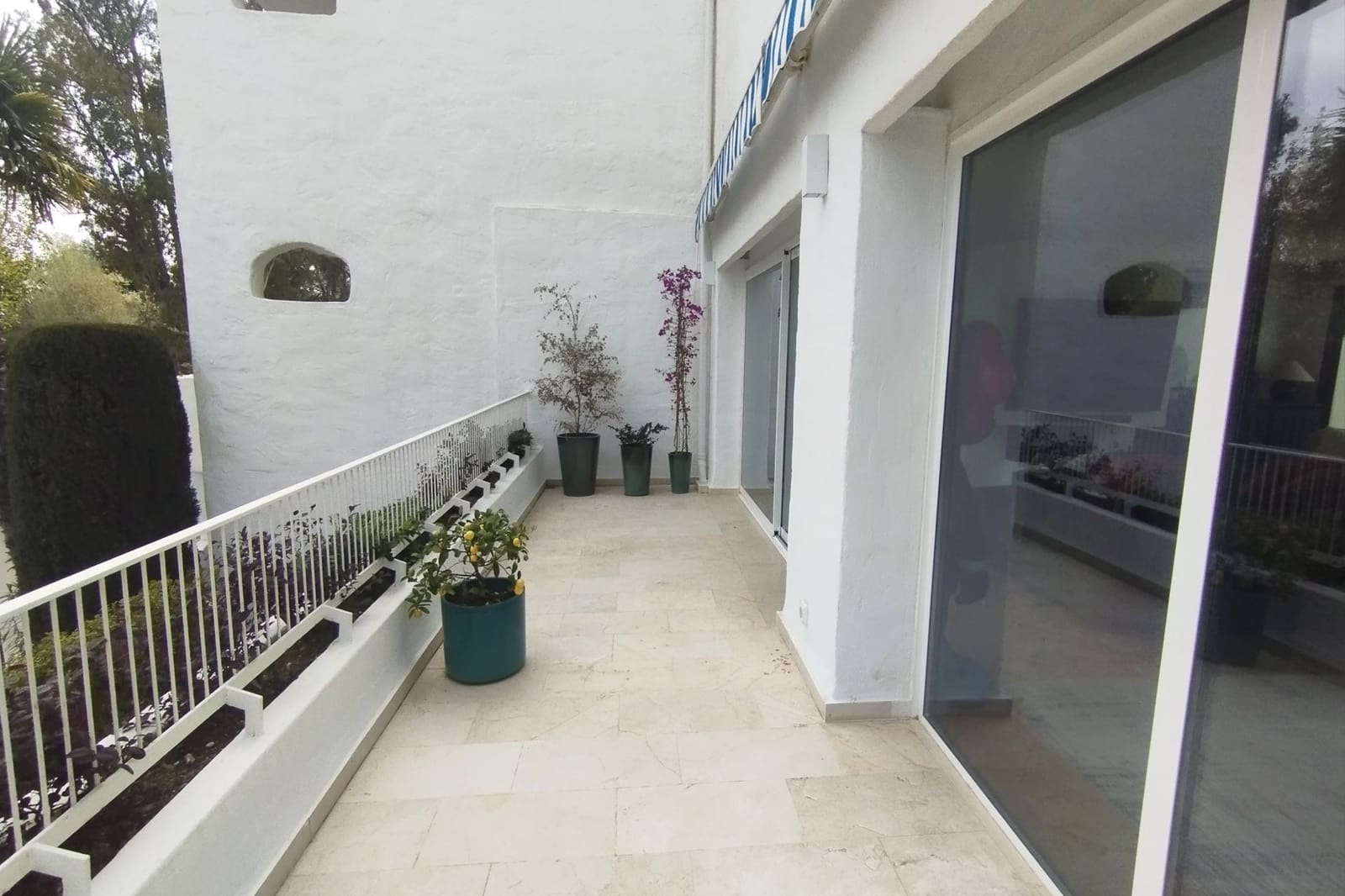 3 soveværelse Lejlighed til salg i Marbella med swimmingpool - € 1.375.000 (Ref: 9663256)