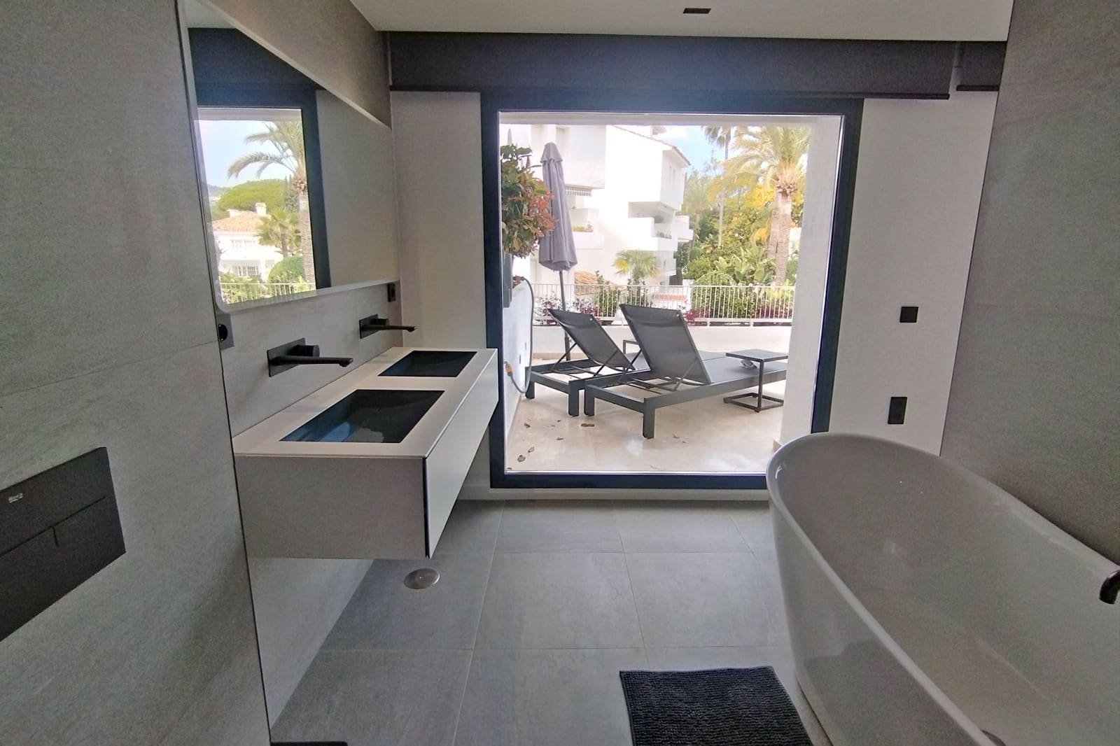 3 soveværelse Lejlighed til salg i Marbella med swimmingpool - € 1.375.000 (Ref: 9663256)