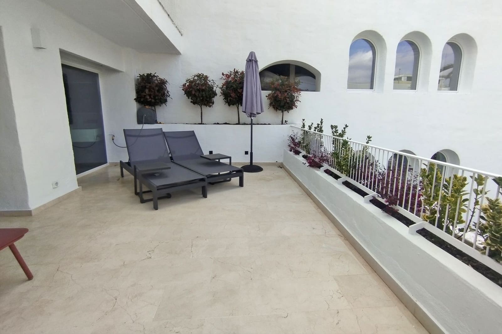 3 soveværelse Lejlighed til salg i Marbella med swimmingpool - € 1.375.000 (Ref: 9663256)