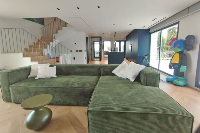 3 soveværelse Lejlighed til salg i Río Real, Marbella med swimmingpool - € 1.375.000 (Ref: 9663256)