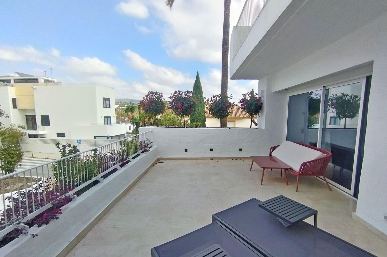 3 soveværelse Lejlighed til salg i Marbella med swimmingpool - € 1.375.000 (Ref: 9663256)