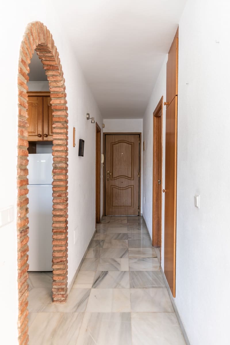 Apartamento de 2 habitaciones en Benalmádena en venta con piscina - 350.000 € (Ref: 9665154)