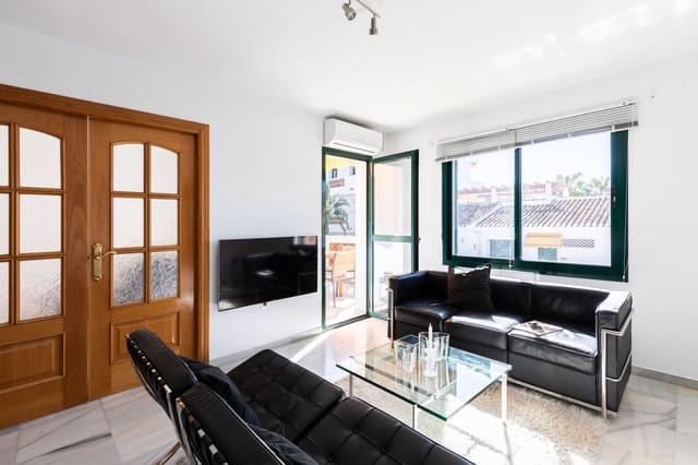 Apartamento de 2 habitaciones en Parque de la Paloma, Benalmádena en venta con piscina - 350.000 € (Ref: 9665154)