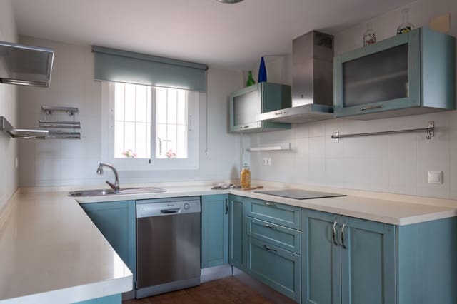 4 Zimmer Haus zu verkaufen in Rincón de la Victoria mit Pool - 650.000 € (Ref: 9665155)