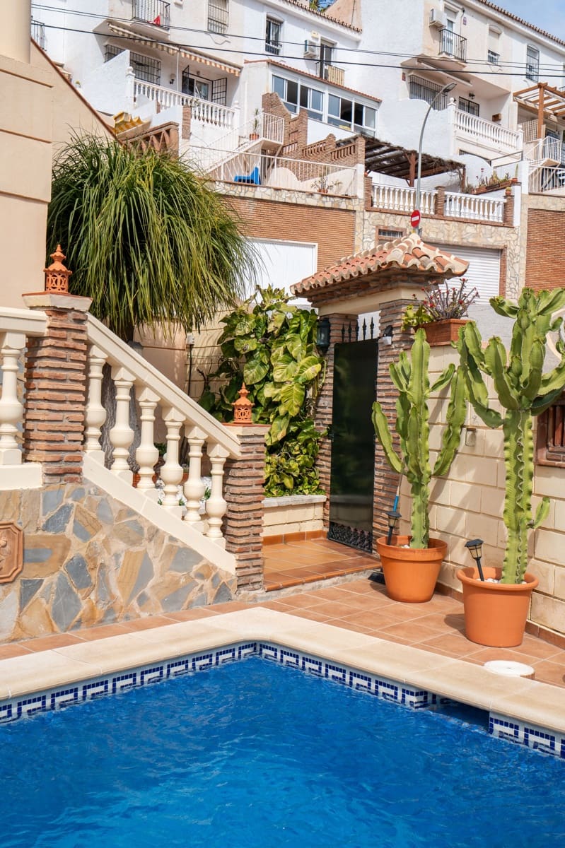 4 soveværelse Byhus til salg i Rincon de la Victoria med swimmingpool - € 650.000 (Ref: 9665155)