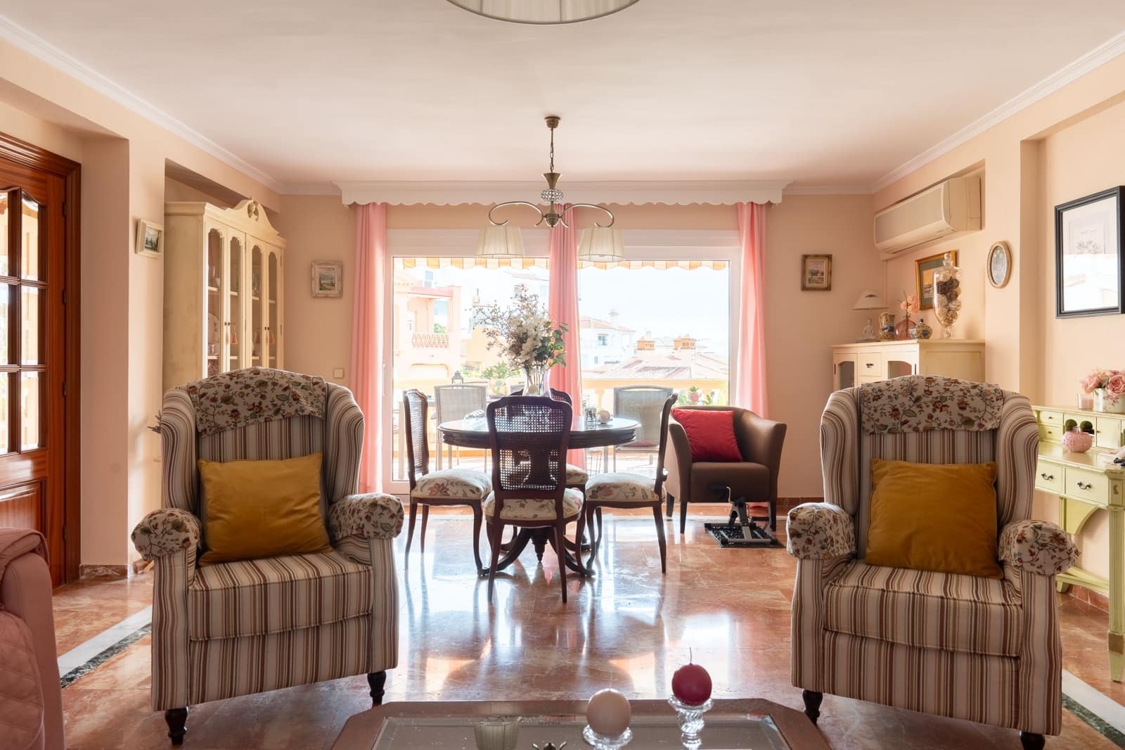 4 soveværelse Byhus til salg i Rincon de la Victoria med swimmingpool - € 650.000 (Ref: 9665155)