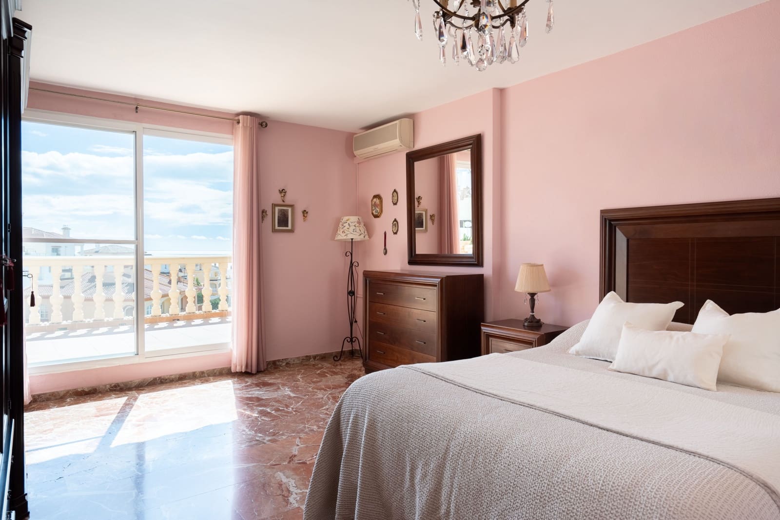 4 soveværelse Byhus til salg i Rincon de la Victoria med swimmingpool - € 650.000 (Ref: 9665155)