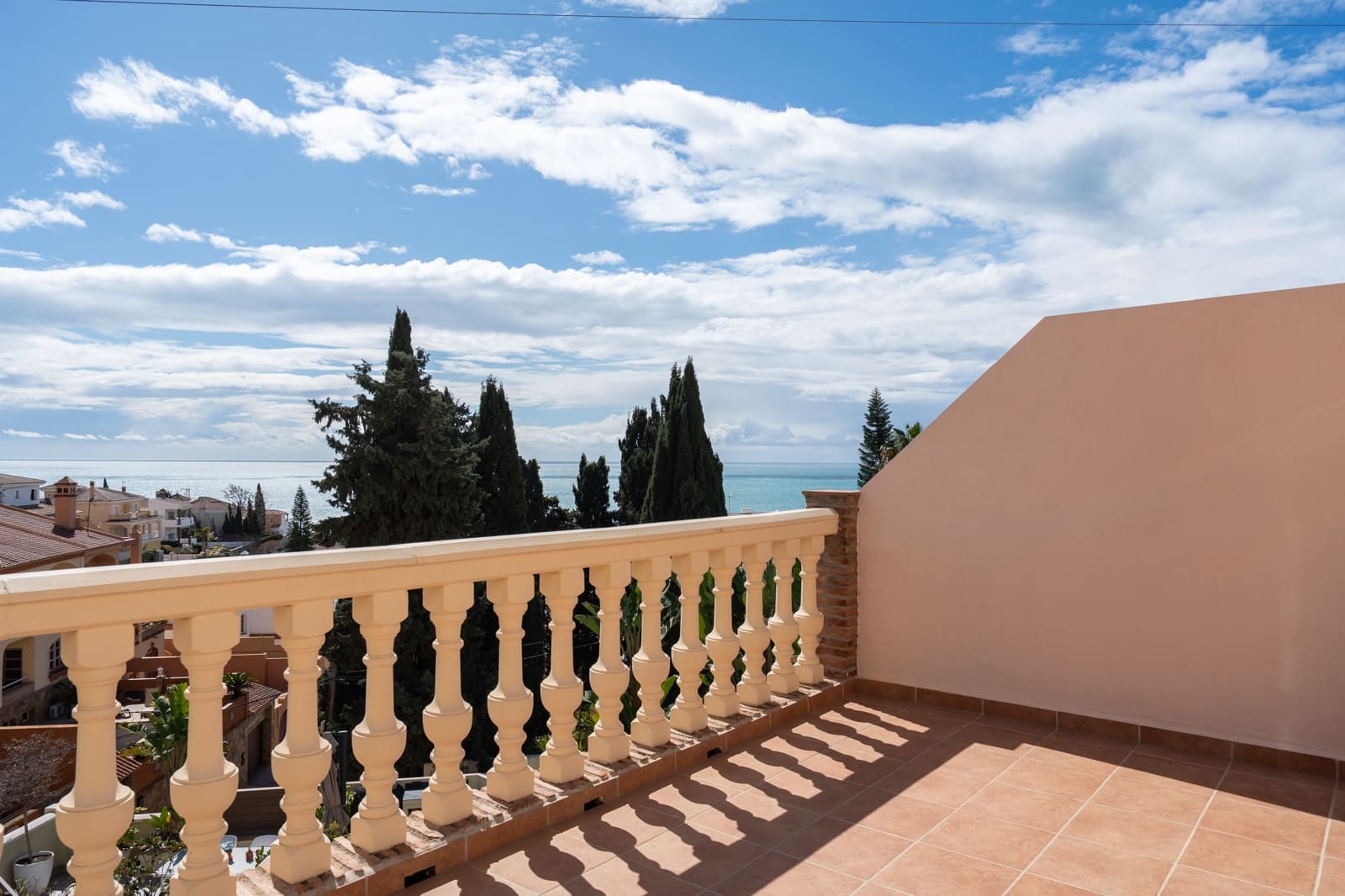 4 soveværelse Byhus til salg i Rincon de la Victoria med swimmingpool - € 650.000 (Ref: 9665155)