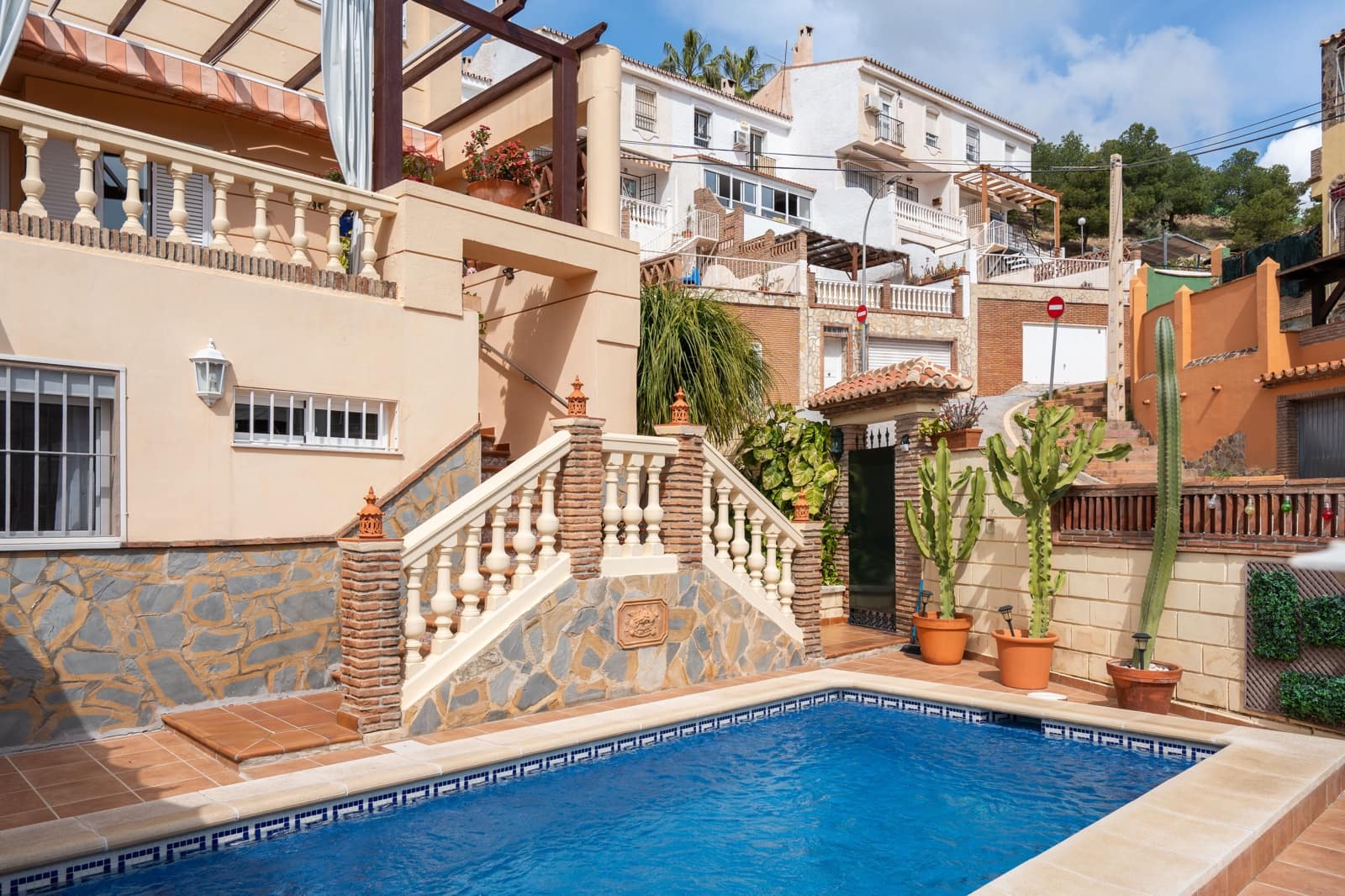 4 soveværelse Byhus til salg i Rincon de la Victoria med swimmingpool - € 650.000 (Ref: 9665155)