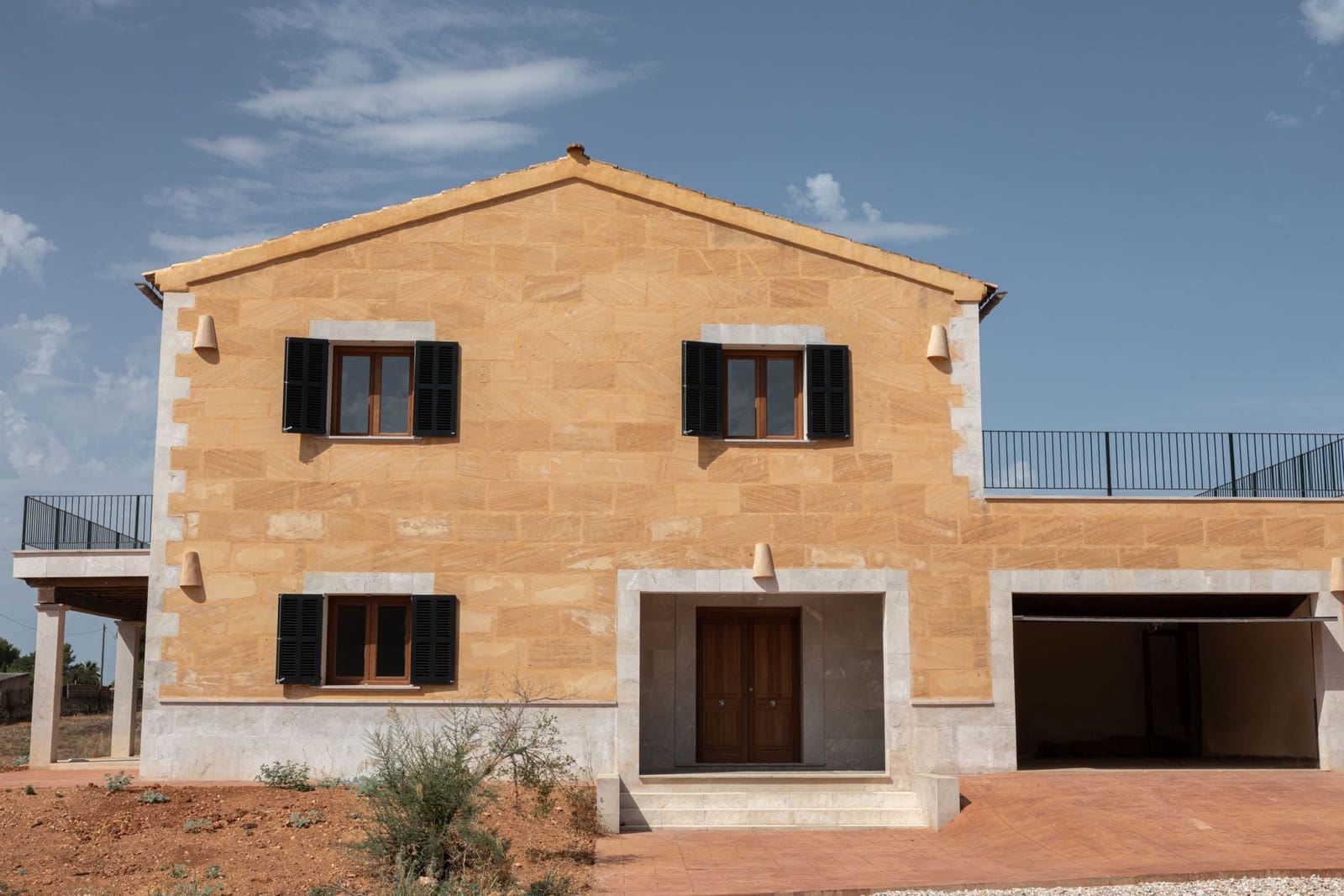 5 bedroom Townhouse for rent in Inca with pool - € 4,500 (Ref: 9665523)