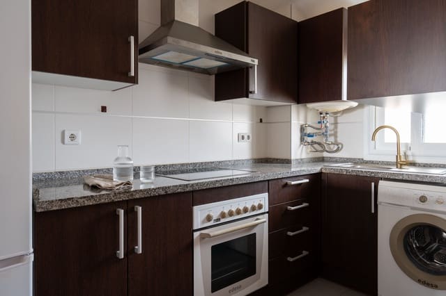 2 Zimmer Penthouse zu verkaufen in Los Pacos, Fuengirola mit Pool - 380.000 € (Ref: 9669132)