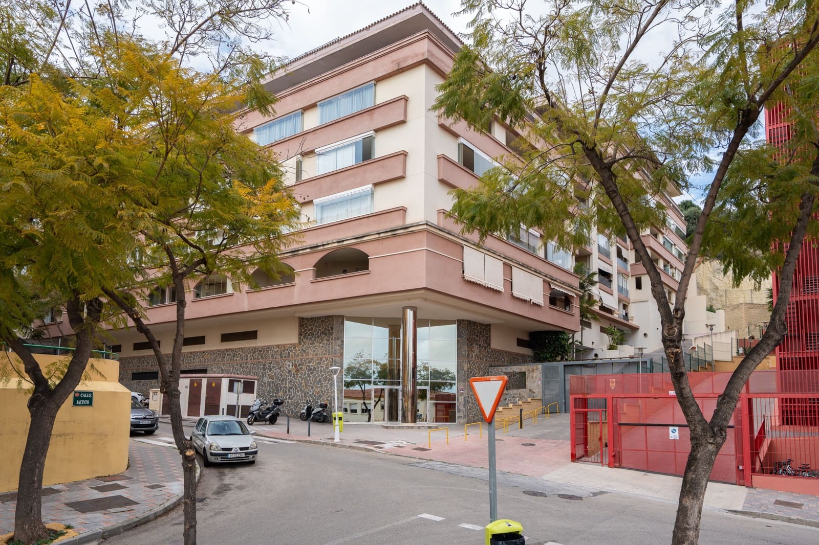 2 Zimmer Penthouse zu verkaufen in Fuengirola mit Pool - 380.000 € (Ref: 9669132)