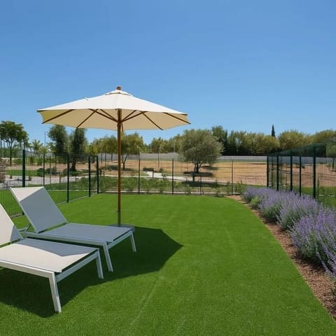 2 bedroom Apartment for sale in Centro, Estepona with pool - € 425,000 (Ref: 9672291)