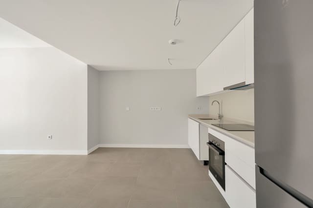 2 chambre Appartement à vendre à New Golden Mile, Estepona avec piscine - 399 000 € (Ref: 9672291)