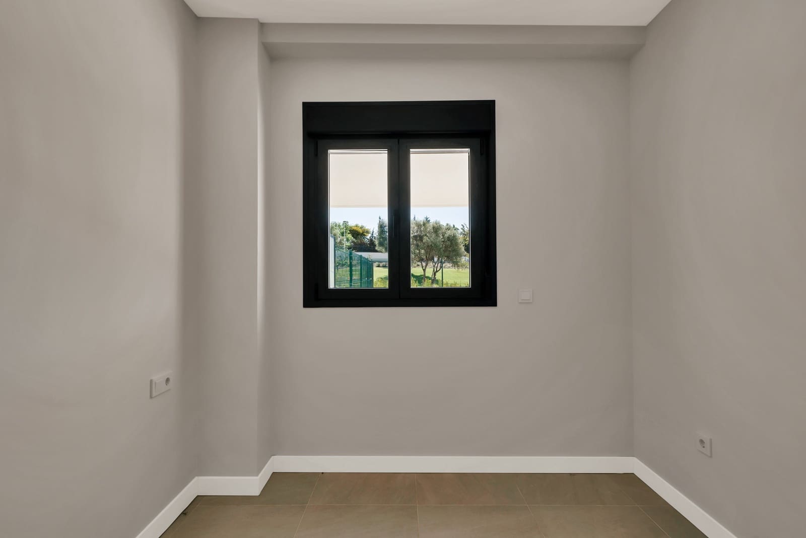 2 bedroom Apartment for sale in New Golden Mile with pool - € 399,000 (Ref: 9672291)