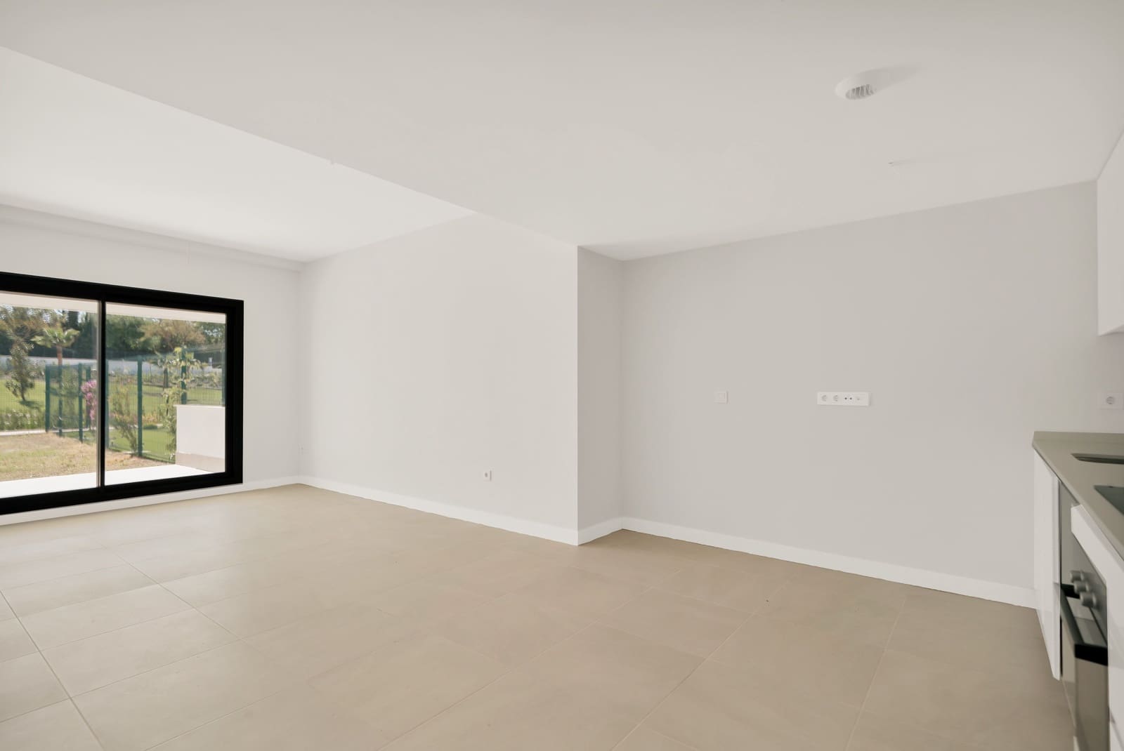 2 bedroom Apartment for sale in New Golden Mile with pool - € 399,000 (Ref: 9672291)