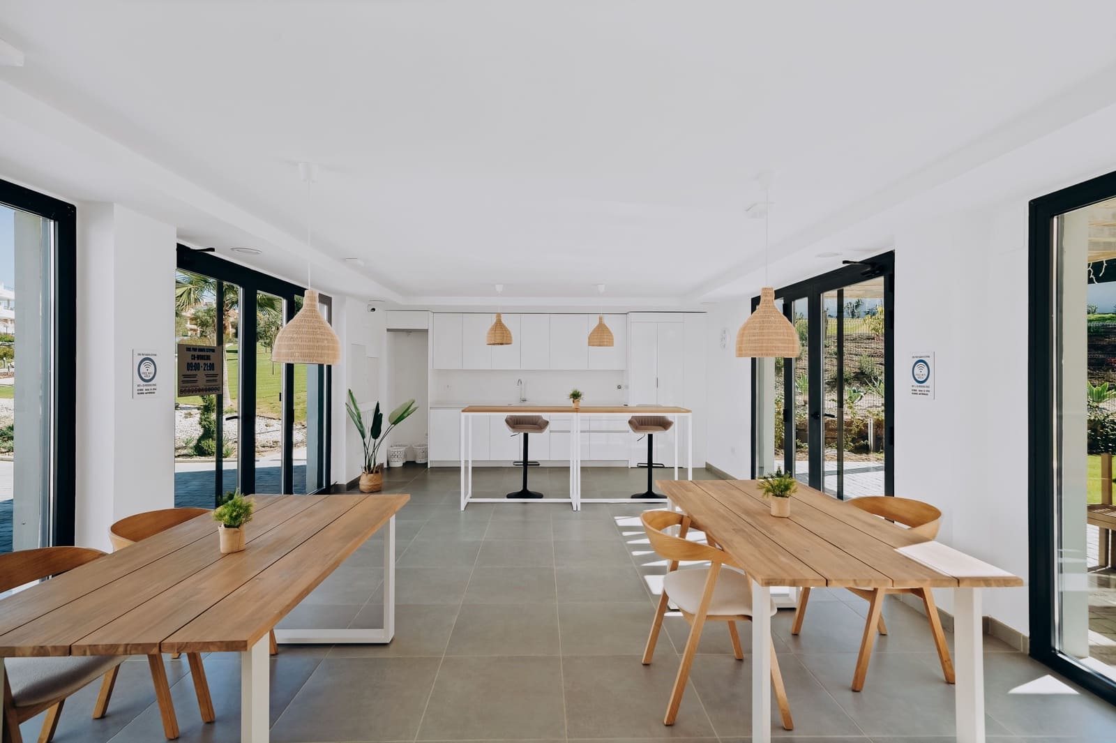 2 bedroom Apartment for sale in New Golden Mile with pool - € 399,000 (Ref: 9672291)